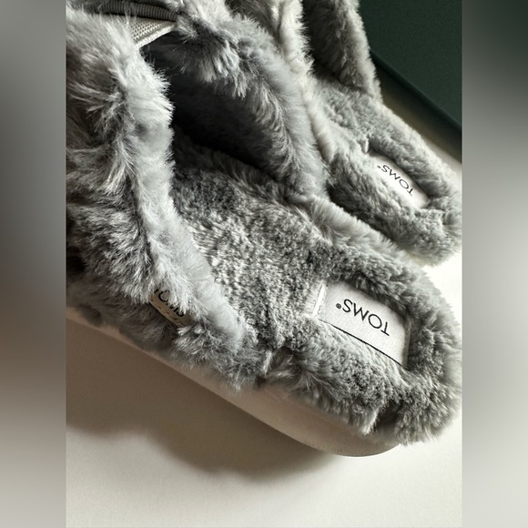 Toms Fluff Slippers Alpargata Mallow Mule Grey Smoke Faux Fur Women NEW Size 9.5 - Picture 12 of 15